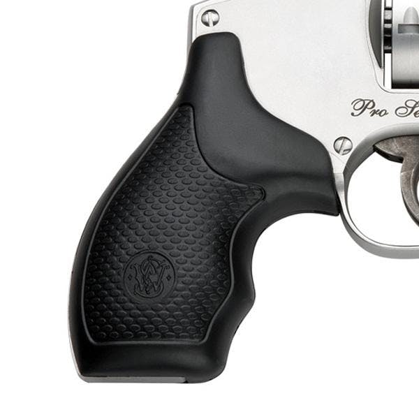 & Smith SERIES® PERFORMANCE Wesson MODEL 640 CENTER® PRO |